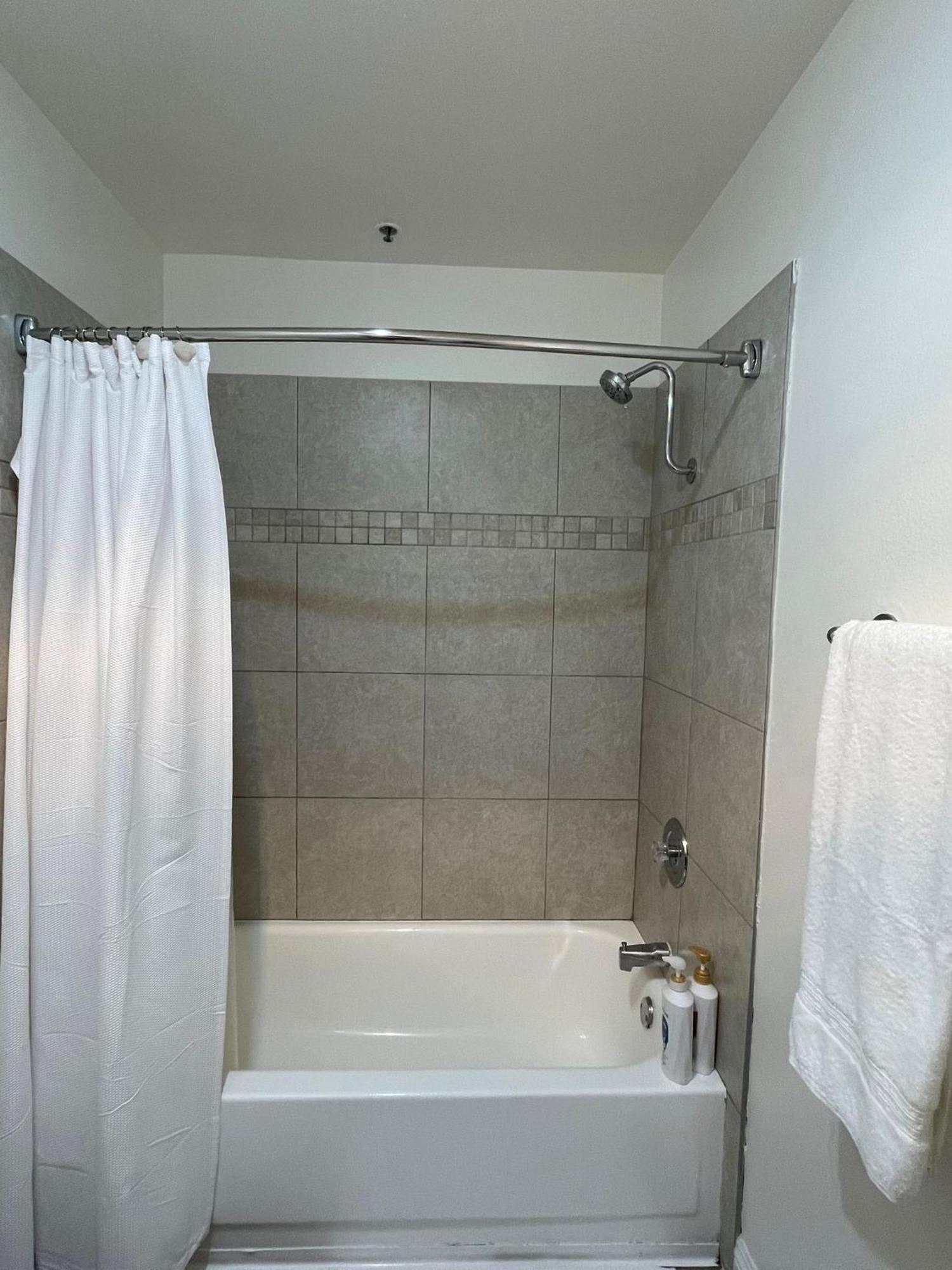 Hollywood Spectacular Loft Free Designated Parking Apartamento